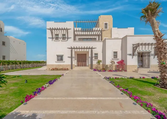 Ancient Sands Gouna 4br Heated Pool & Lagoon Villa *