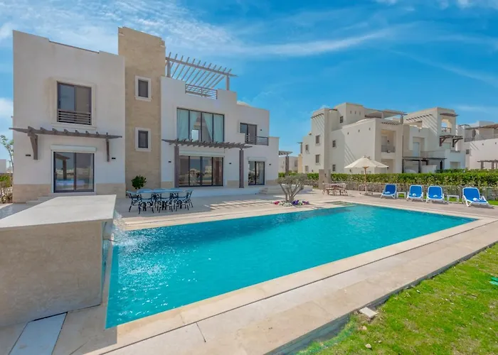 Ancient Sands Gouna 4br Heated Pool & Lagoon