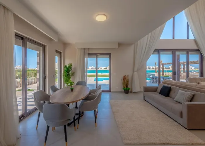 Ancient Sands Gouna 4br Heated Pool & Lagoon Villa *